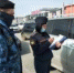 В Тюмени приставы забрали у алиментщика «Мерседес» возле торгового центра - ТюменьПро
