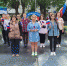 Тюменцы на улице хором спели гимн России - Tumentoday.Ru