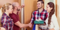 Ходят в гости 22 сентября с подарками - ГТРК Регион-Тюмень