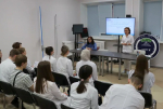 В тюменской поликлинике студентов обучили выявлять опасные новообразования