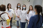 В тюменской поликлинике студентов обучили выявлять опасные новообразования