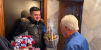 Иван Квитка поздравил ветерана Великой Отечественной войны с наступающим Новым годом - Единая Россия
