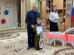 Александр Григорьев поощрил участников детского конкурса рисунков