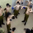 Полуголые подростки в подъезде дома напугали жителей многоэтажки в Тюмени – что они там делали - MegaTyumen.Ru