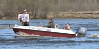 Первый в истории "Бессмертный полк" на воде и в воздухе провели в Нижнетавдинском районе - ИА Тюменская линия