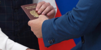 Талантливым школьникам Тюменской области вручили паспорта в торжественной обстановке - ГТРК Регион-Тюмень