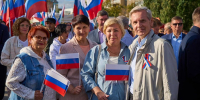 Андрей Артюхов поздравил тюменцев с Днем Государственного флага РФ - Единая Россия