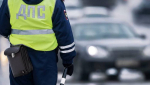 На тюменской трассе автоинспекторы задержали оптового наркокурьера