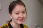 В Тюмени проходит реабилитацию 14-летняя Оля. Девочке с гигантской аневризмой делали операцию 25 часов
