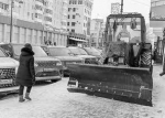 Стоит, не качается