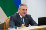 Губернатор Тюменской области встретился с победителями чемпионата "Профессионалы"