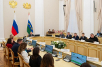 Губернатор Тюменской области встретился с победителями чемпионата "Профессионалы"