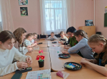 Весна, цветы и комплименты: как в