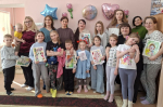 Весна, цветы и комплименты: как в