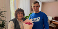 Владимир Сбитнев поздравил женщин своего округа с 8 Марта - Городская Дума