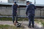Росгвардейцы в Тюменской области проводят субботники